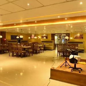 3* Отель Golden Castle